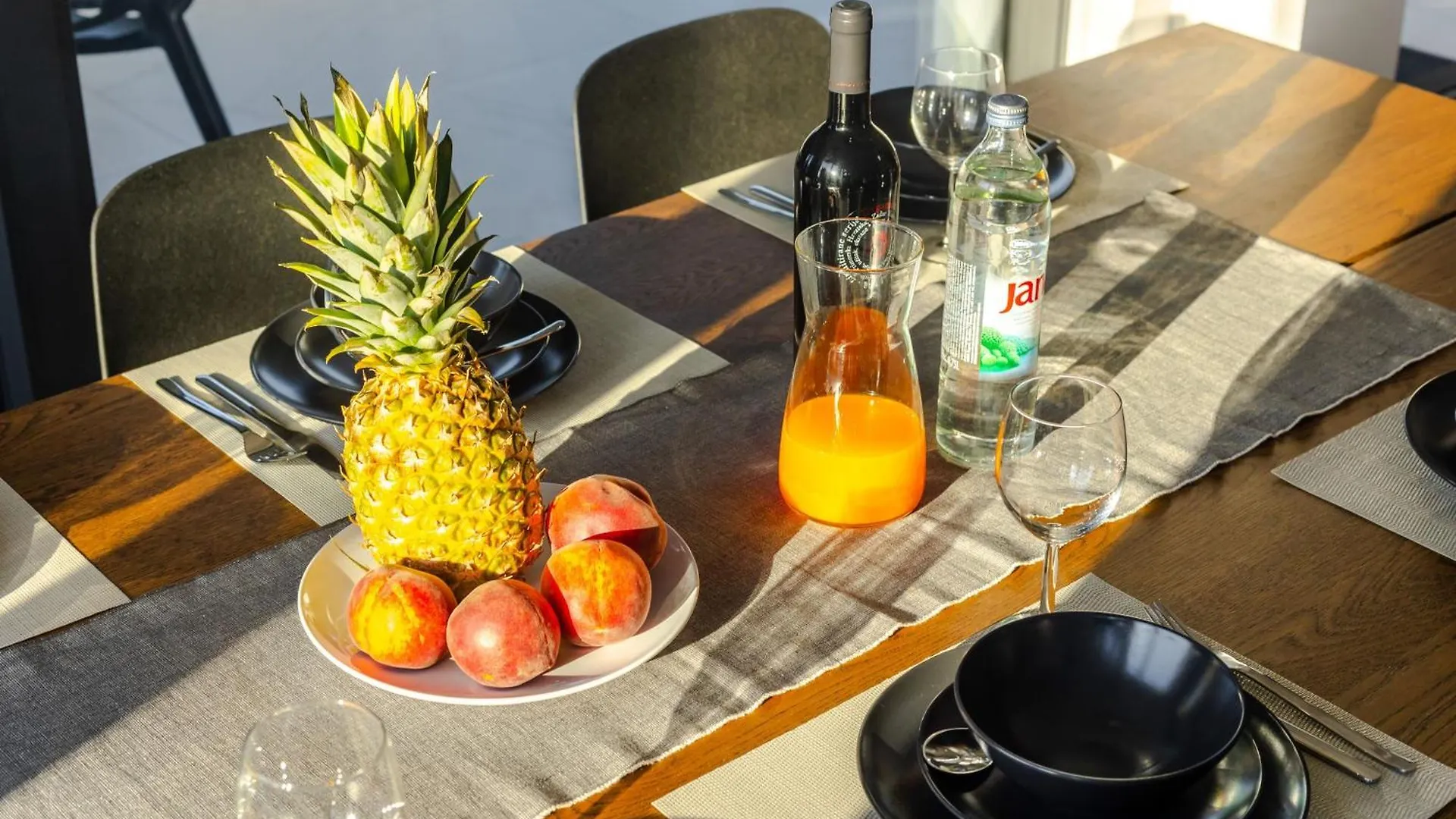 Luxury Beachfront Penthouse Apartment With Whirlpool And Spacious Rooftop Terrace, فينجيراك 0*,