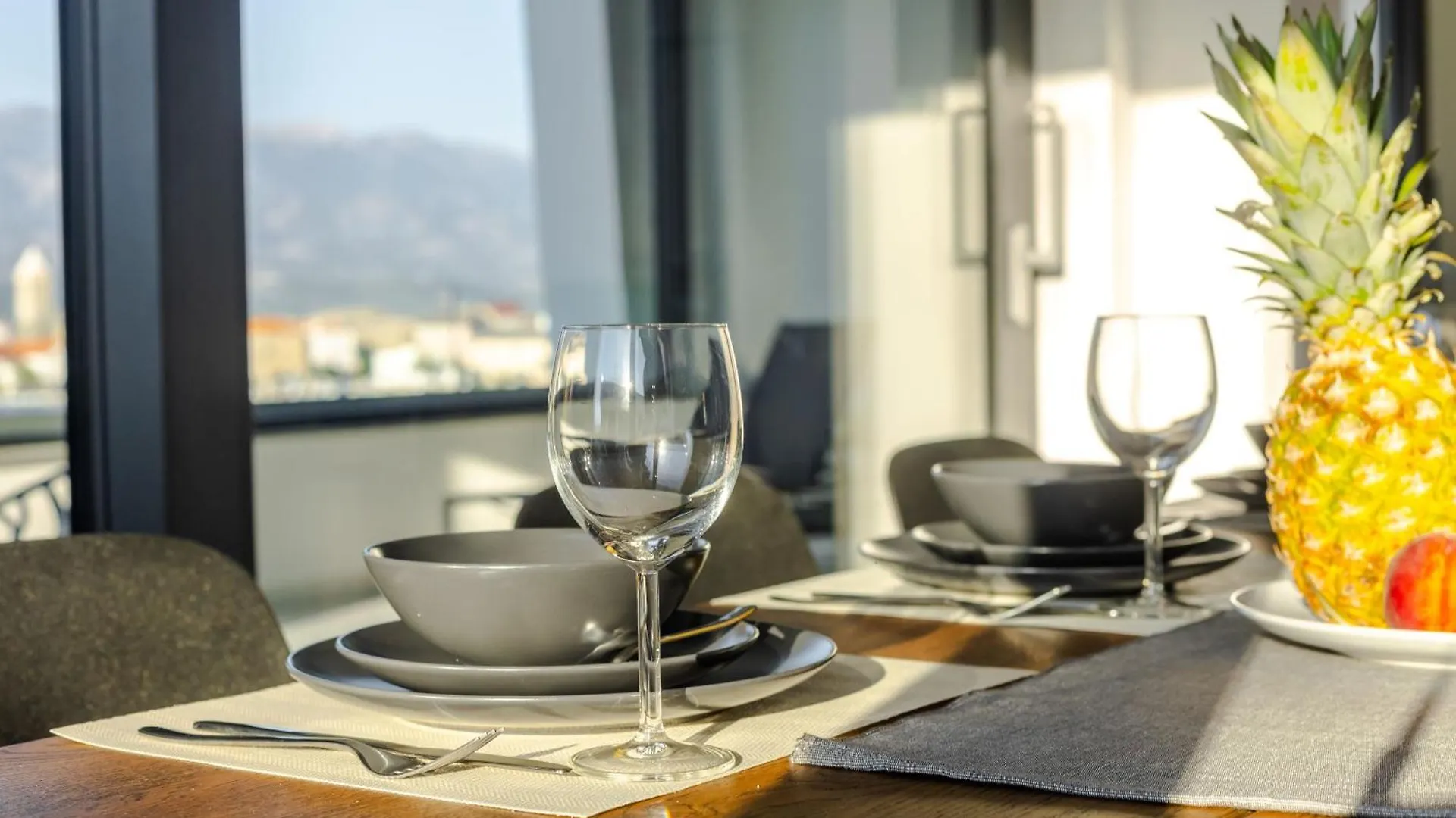 Luxury Beachfront Penthouse Apartment With Whirlpool And Spacious Rooftop Terrace, فينجيراك كرواتيا